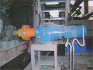 用于燒結(jié)廠圓輥給料機